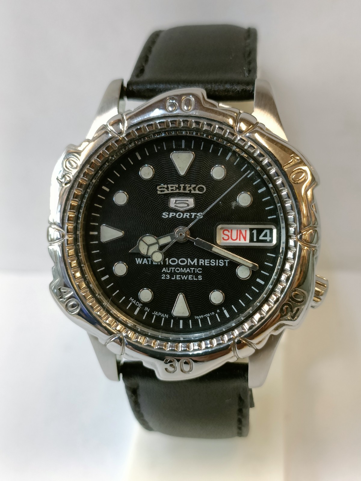 VINTAGE SEIKO 5 SPORTS AUTOMATIC BLACK DIAL 7S36 JAPAN MEN’S WORKING