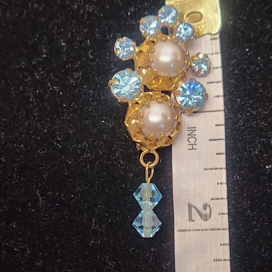 Vintage Signed Austria Blue Rhinestone Brooch – Prong Set Sparkle