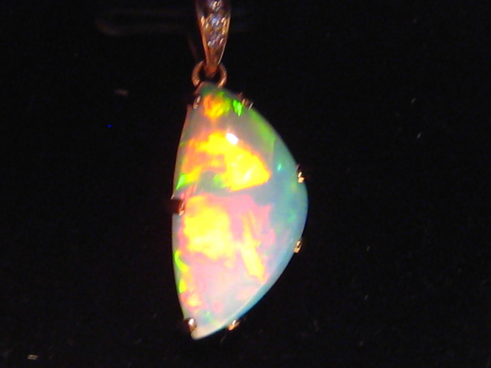 5.1 ct. Ethiopian Gem Opal and Diamond Pendant , 18 k Yellow Gold
