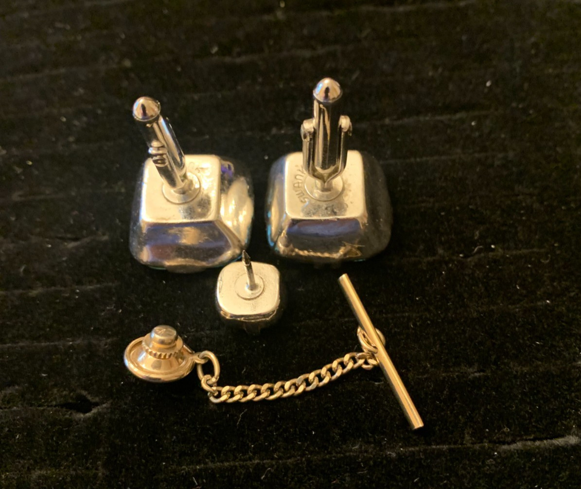 vintage Swank Holographic Taj Mahal cuff links W/Tie Tack
