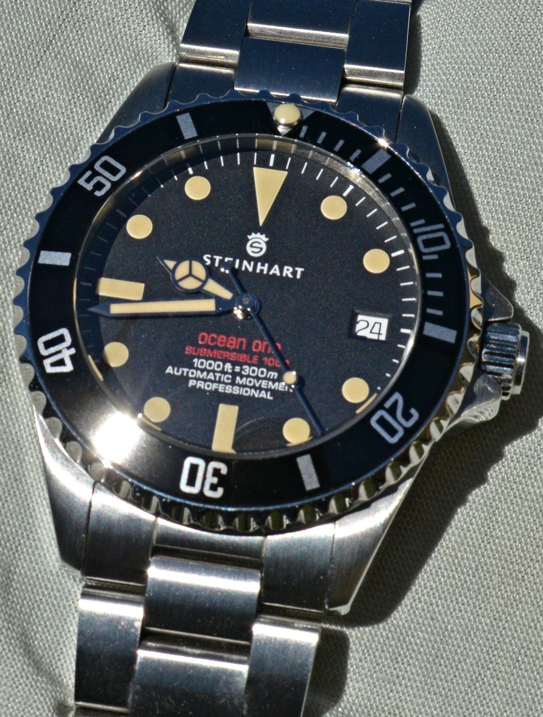 Steinhart Ocean One Red Sub Exclusively Edition For Gnomon Like New Full Set