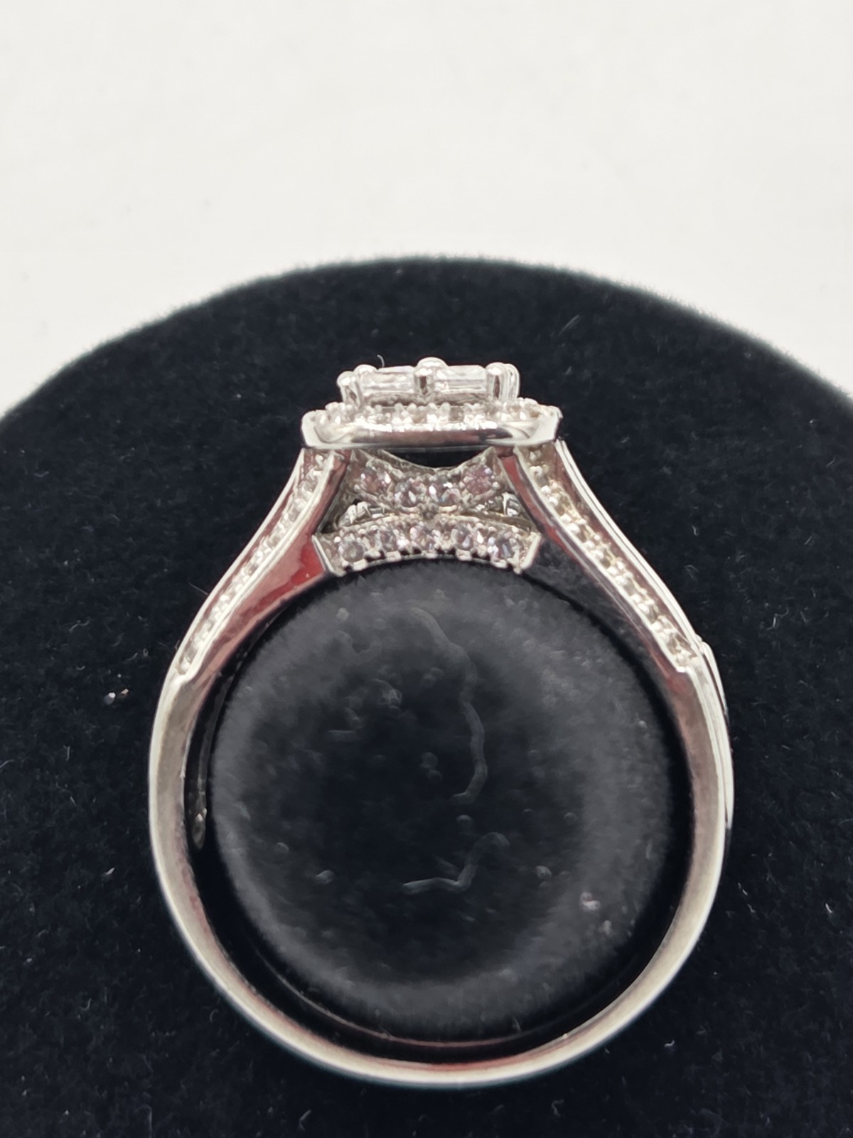 Fuzion Creations 925 Sterling Silver CZ 2 Piece Wedding Ring Set Size 8