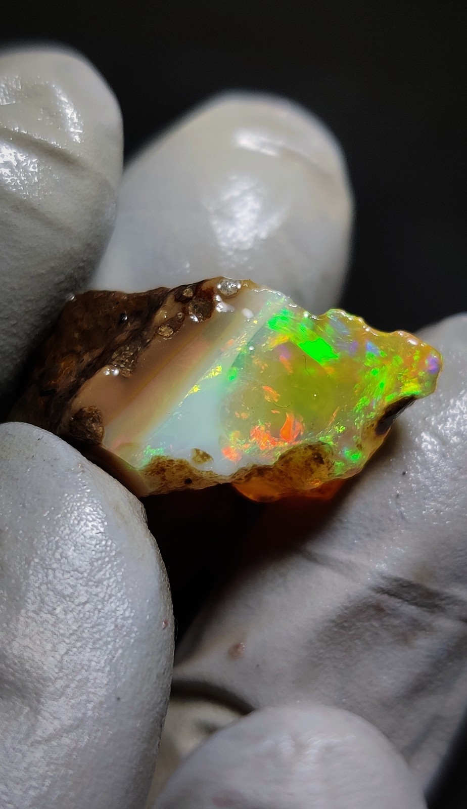 14 Ct ethiopian oil opal rough natural Welo fire Play Of Color Loose Gemstone