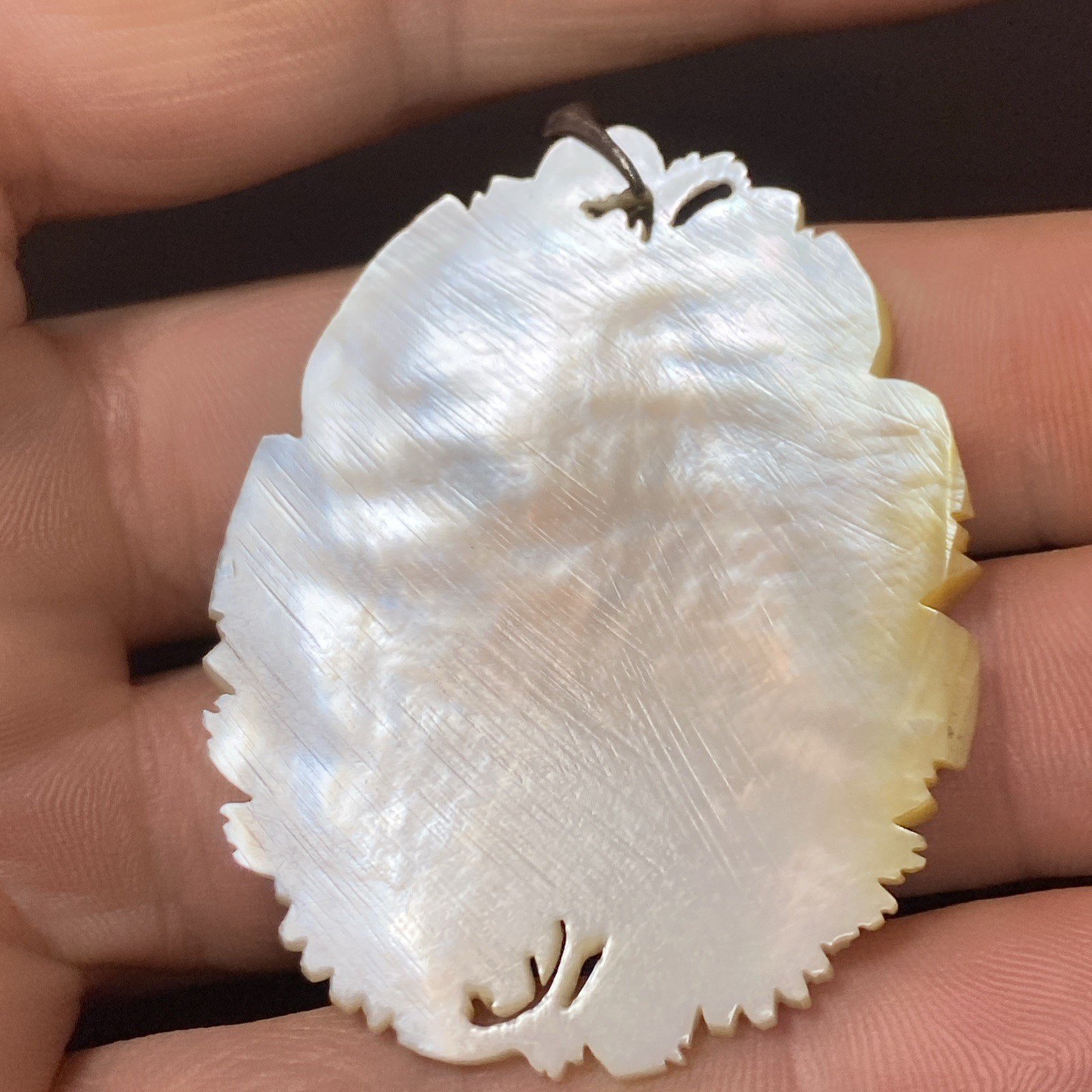 Antique Iridescent Carved MOP Shell 3 Pearls Rose Daisies Flowers Floral Pendant