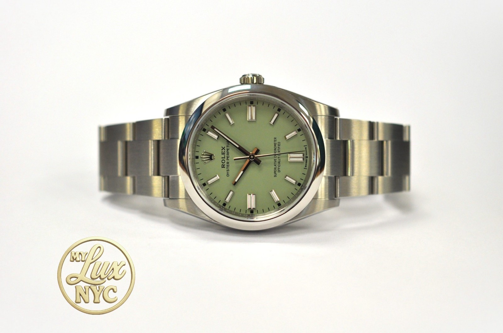 2026 New, unworn Rolex Oyster Perpetual 36mm 126000 Pistachio Dial, Full Set.