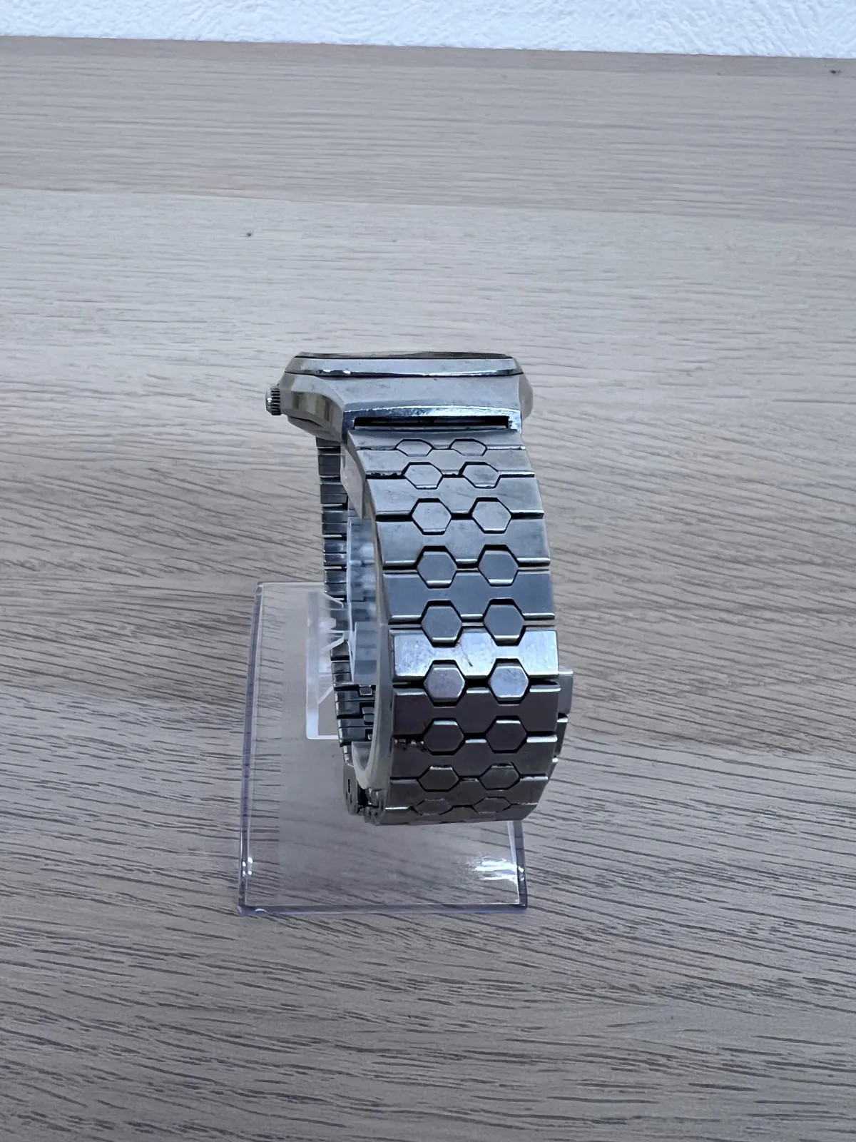 × [Non-functional] Seiko SEIKO 1970s Vintage Quartz Men’s Watch [Watch] [1]