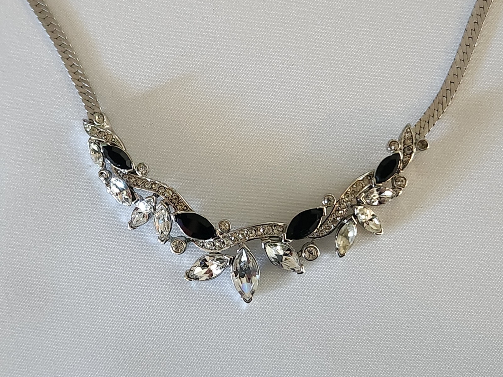 ​Vintage TRIFARI Silver Tone Black Clear Rhinestone Necklace Earrings Set 1970s