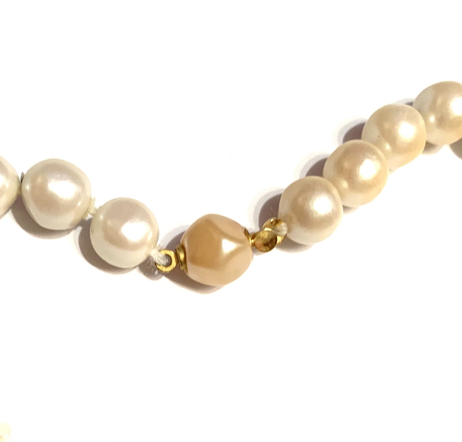 Vintage Faux Pearl Necklace with Gold Toned Push Lock 23” Length