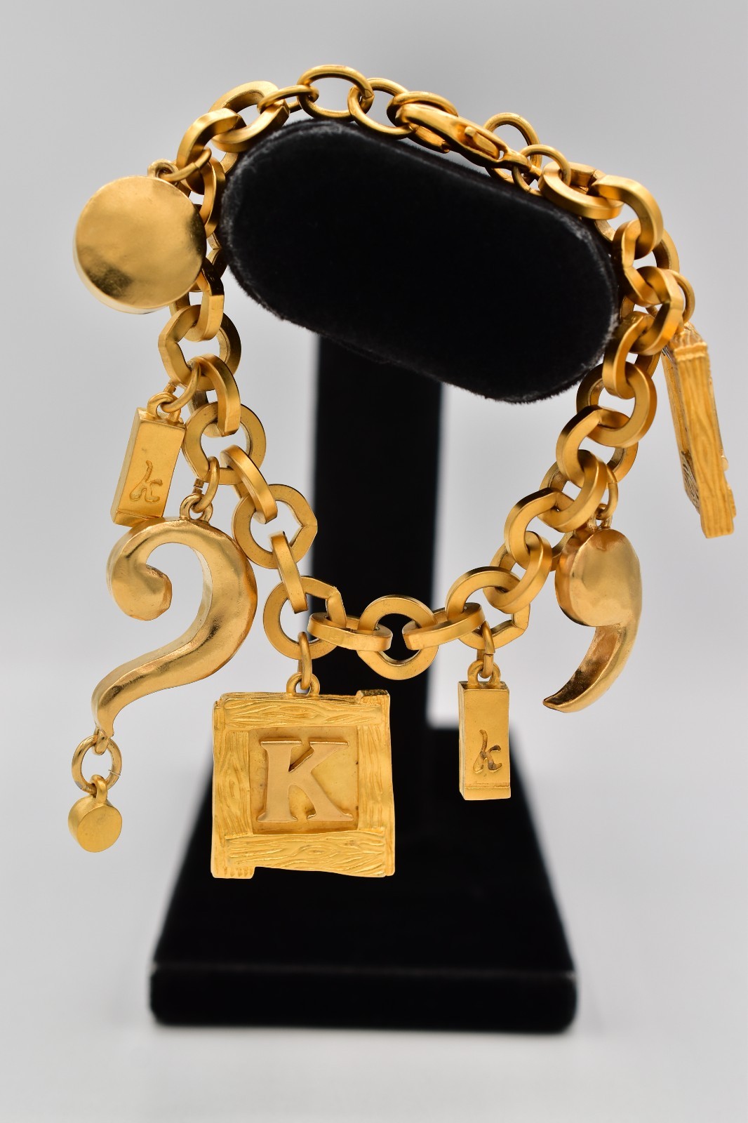 Karl Lagerfeld Vintage Charm Bracelet Brushed Gold Matte Chunky Runway 9 G2U