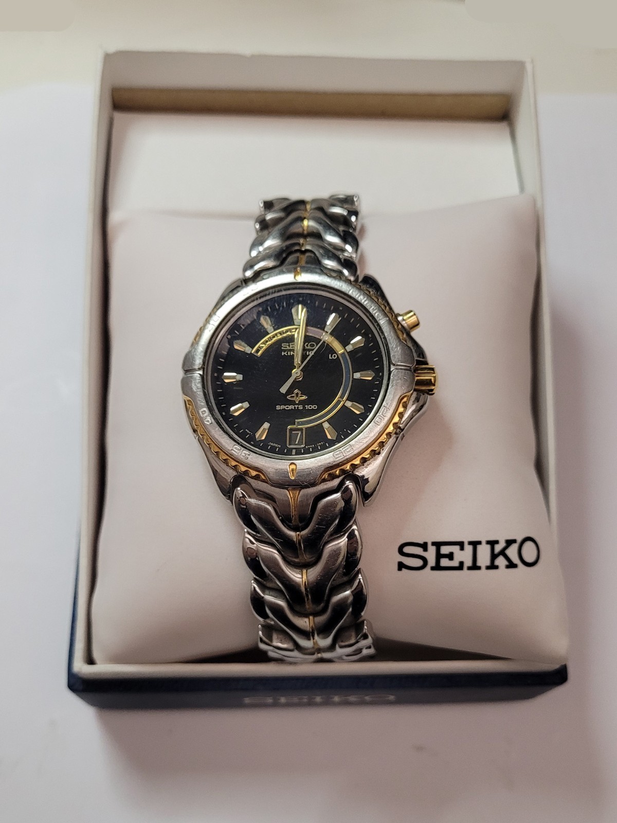 Seiko Kinetic Sports 100 Men’s Wristwatch Gold Stainless Steel Functional