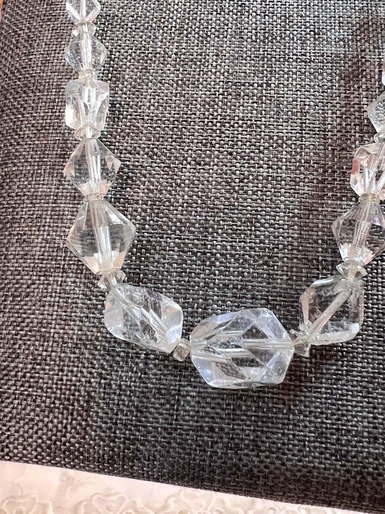 Vintage Faceted Crystal Necklace 24″L