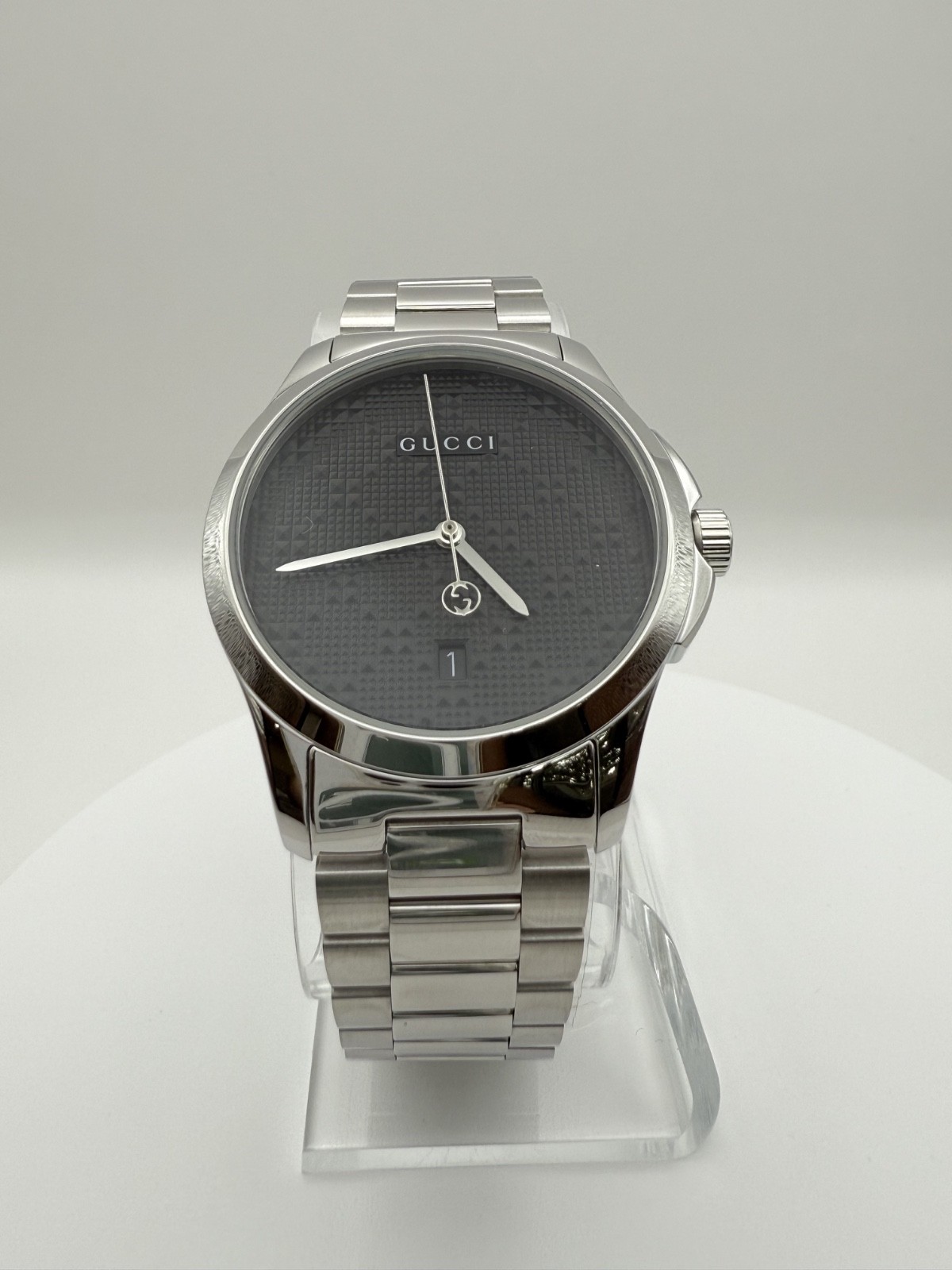 Versace VERD00318 Palazzo Empire white gold Stainless Steel Swiss Watch 43mm.
