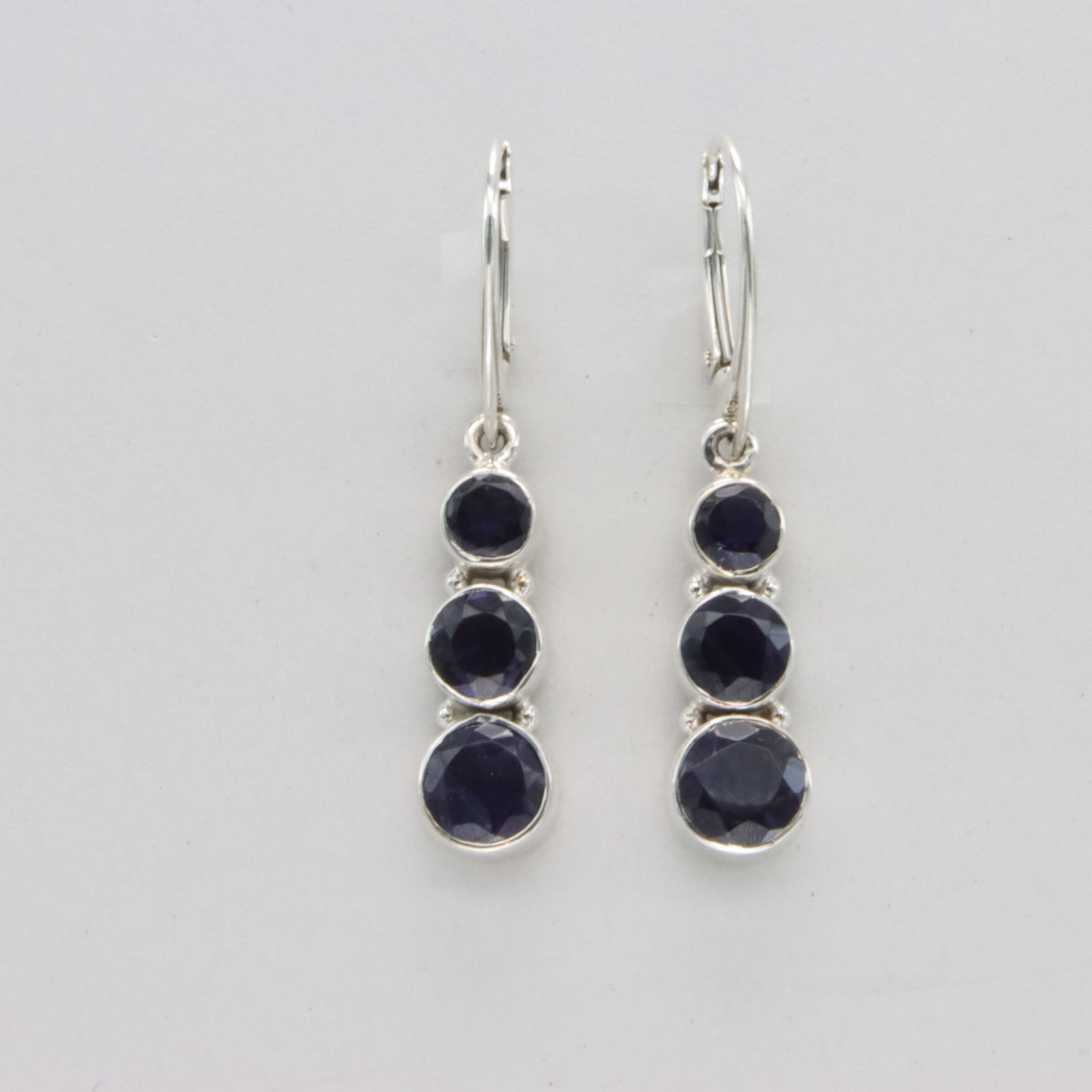 Genuine and Natural Blue IOLITE Earrings 925 STERLING SILVER Leverback #5e