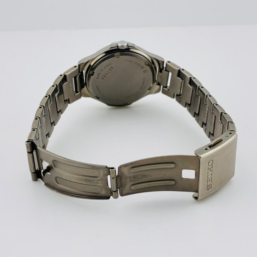 SEIKO Men’s Watch, Date Display, Original Strap, Solar Powered, Titanium