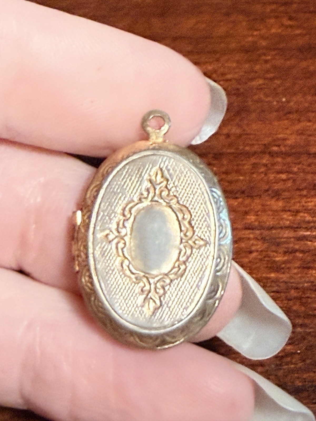 Gold Tone Oval Photo Locket Pendant Metal Photo Holder Oval Shape Small