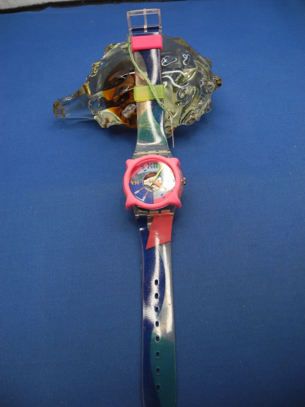 SWATCH WATCH GK153 “BEACH VOLLEY” 1992 ORIGINAL – NEW BATTERY,WORKS FINE.