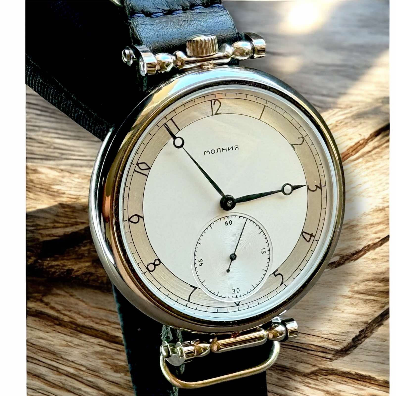 Watch Mechanical Wrist Molniya Mens USSR Molnja Soviet 3602 Russian Vintage Rare