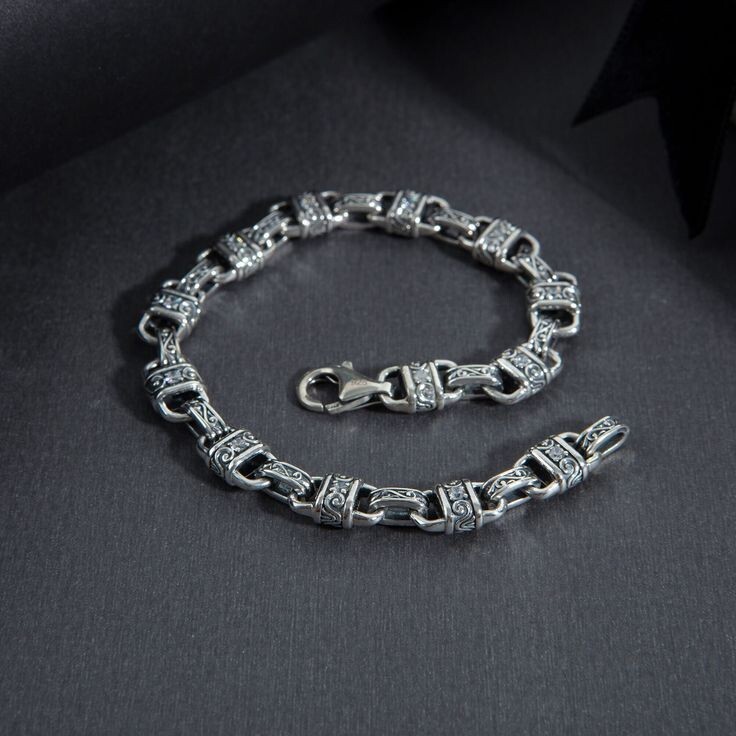 Amazing Textured Design Engraved Byzantine Chain Link Men Bracelet In 935 Silver
