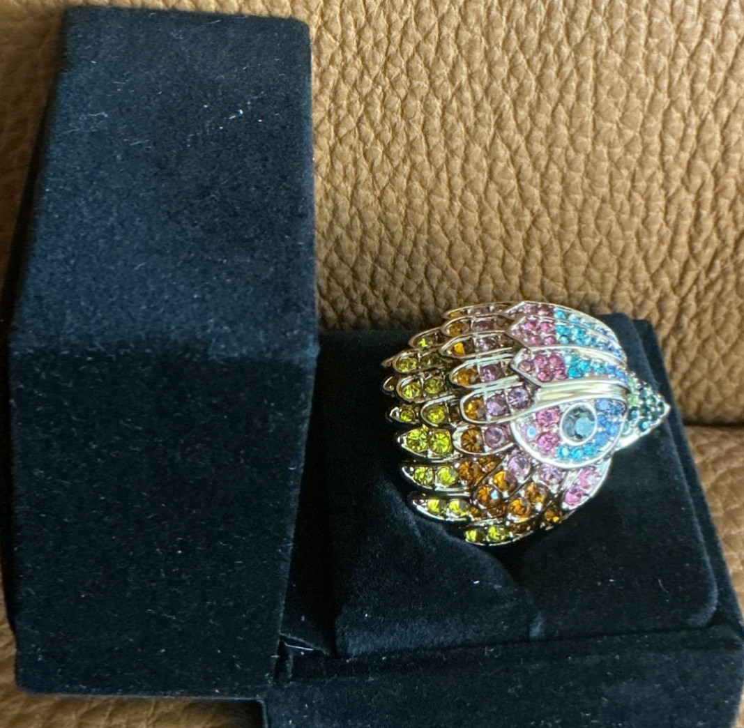 Kurt Geiger London Eagle Heart Crystal Pave Cocktail Ring Sz 7 NIB $148 KG pouch