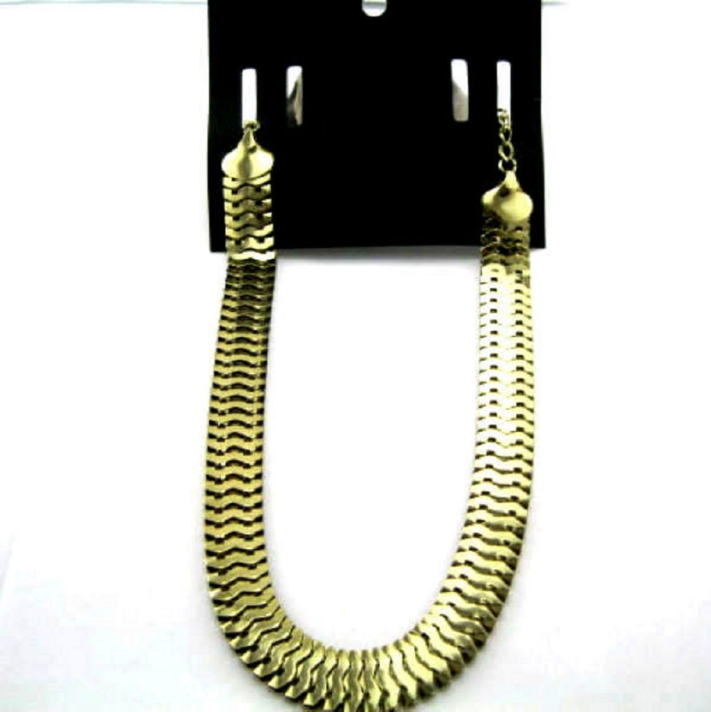 Goth biker style gold coloured snake chain necklace / Choker