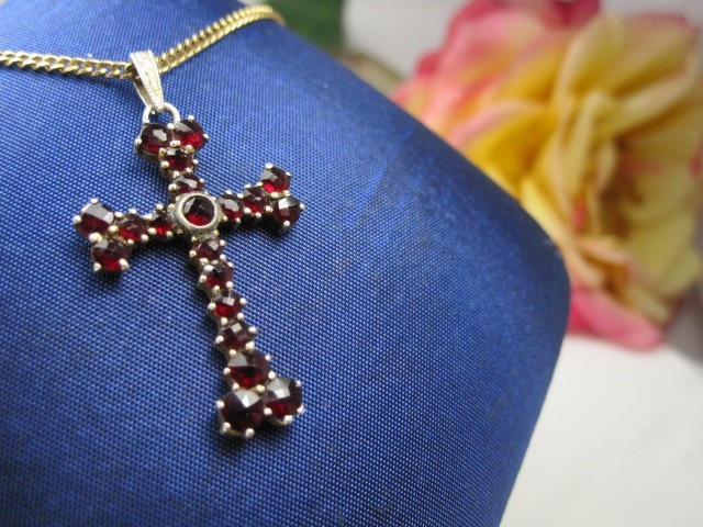 Antique Victorian Garnet Cross Pendant in 900-Silver