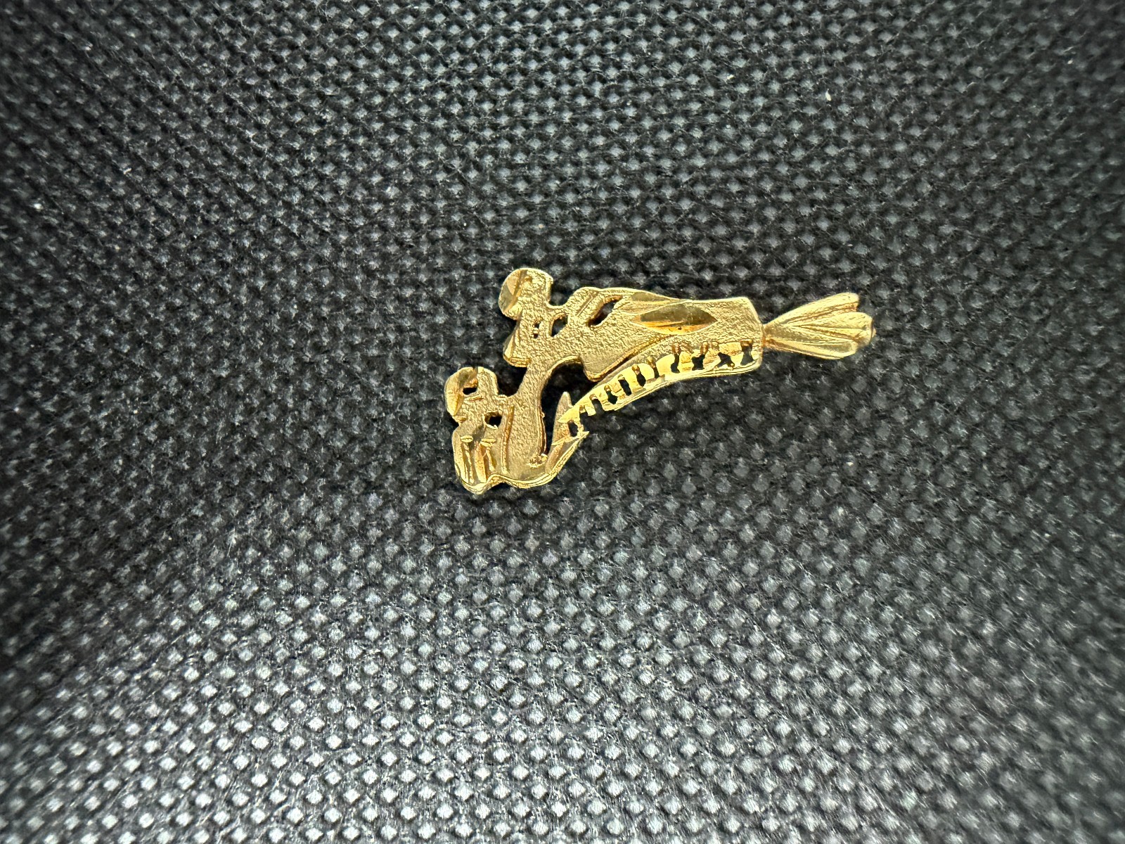 Vintage Solid Gold 14k ROLLER SKATE Pendant 1in. 1.26g