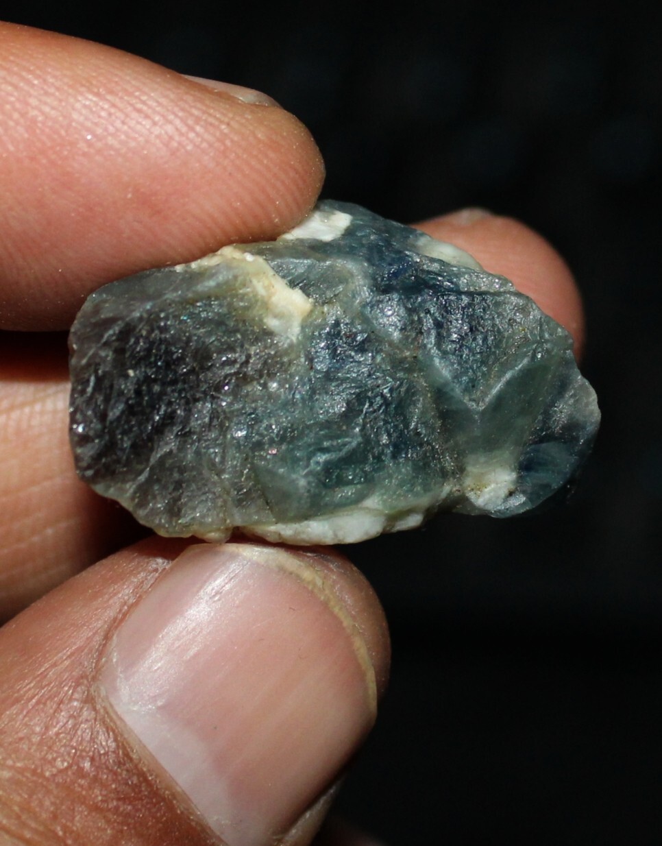 46 carat Natural Kashmir Blue Sapphire Rough, loose blue sapphire raw crystal