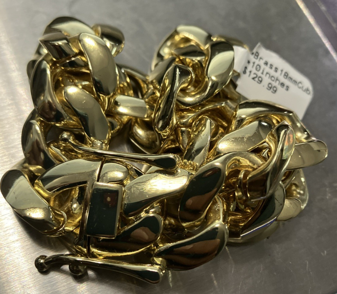 Gold-Plated Base metal Brass Jumbo Bracelet 18mm 10 Inches 129 Grams