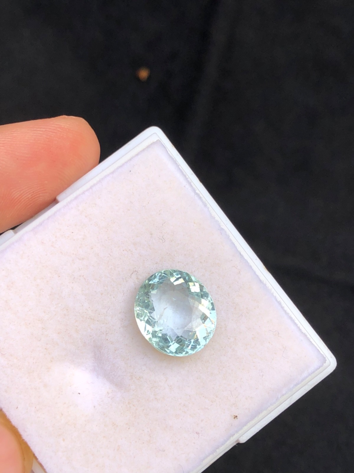 6.80 carat natural aquamarine loose gemstone