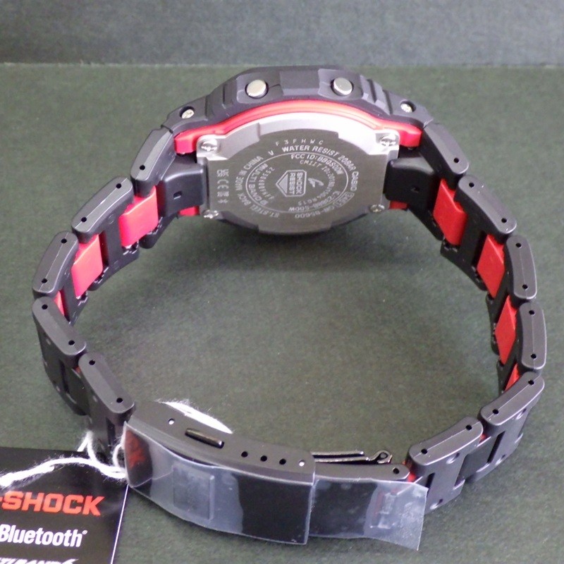 Brand New CASIO G SHOCK GW B5600HR 1JF Solar Radio Digital Inverted LCD Composit