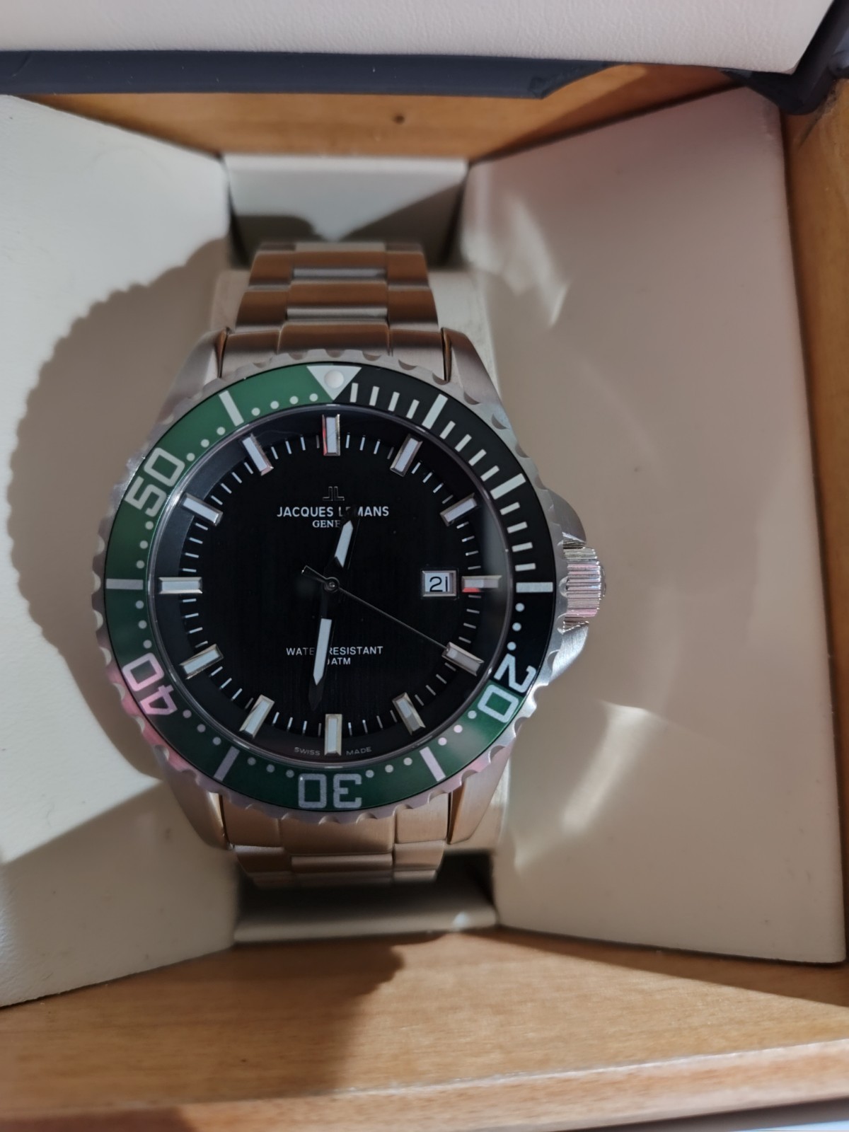 Jacques Lemans Tempora GU199 42MM 200 Meter Diver Super Cool “Hulk” Green Bezel