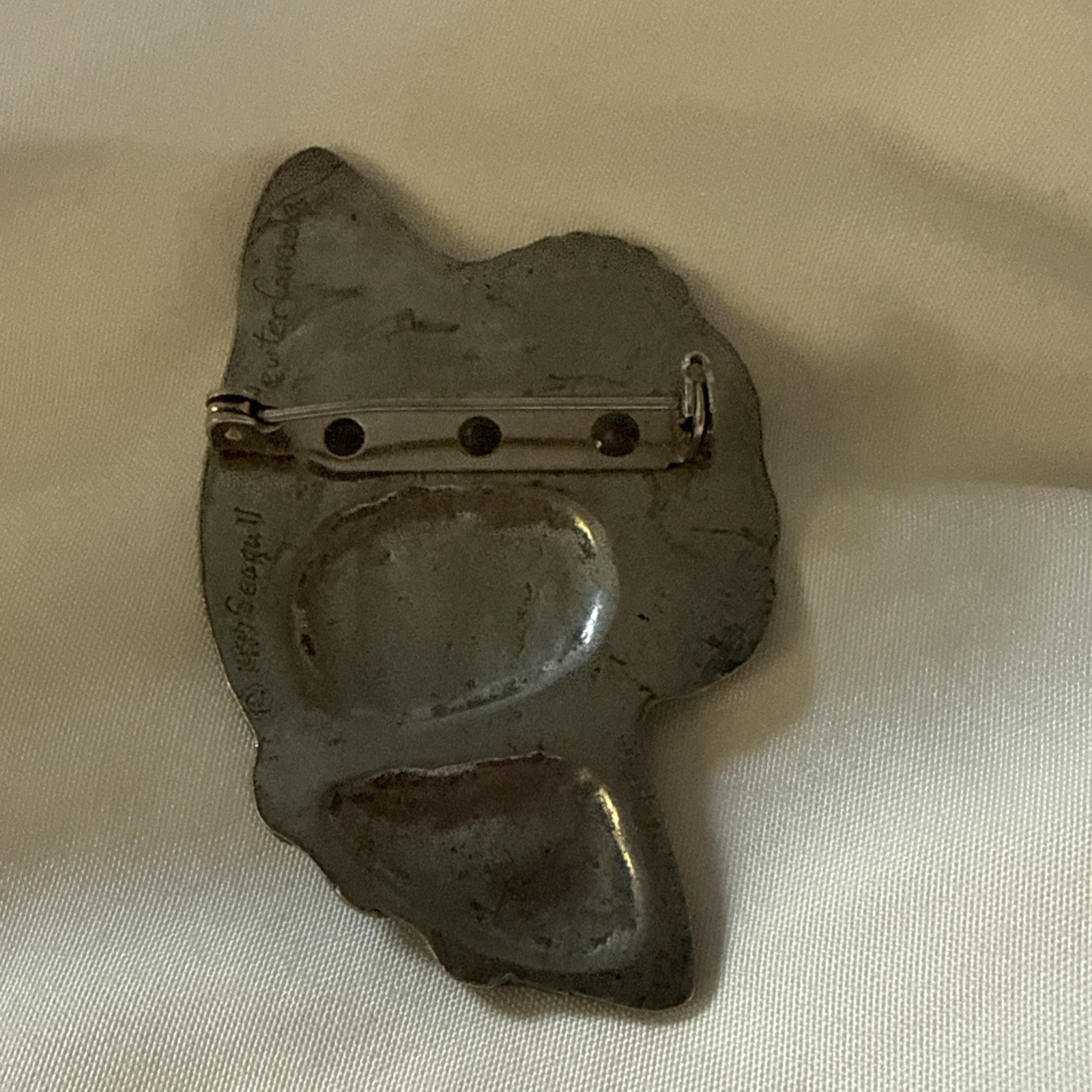 Vintage Seagull Pewter Canada Woman In Floral Hat Pin Brooch