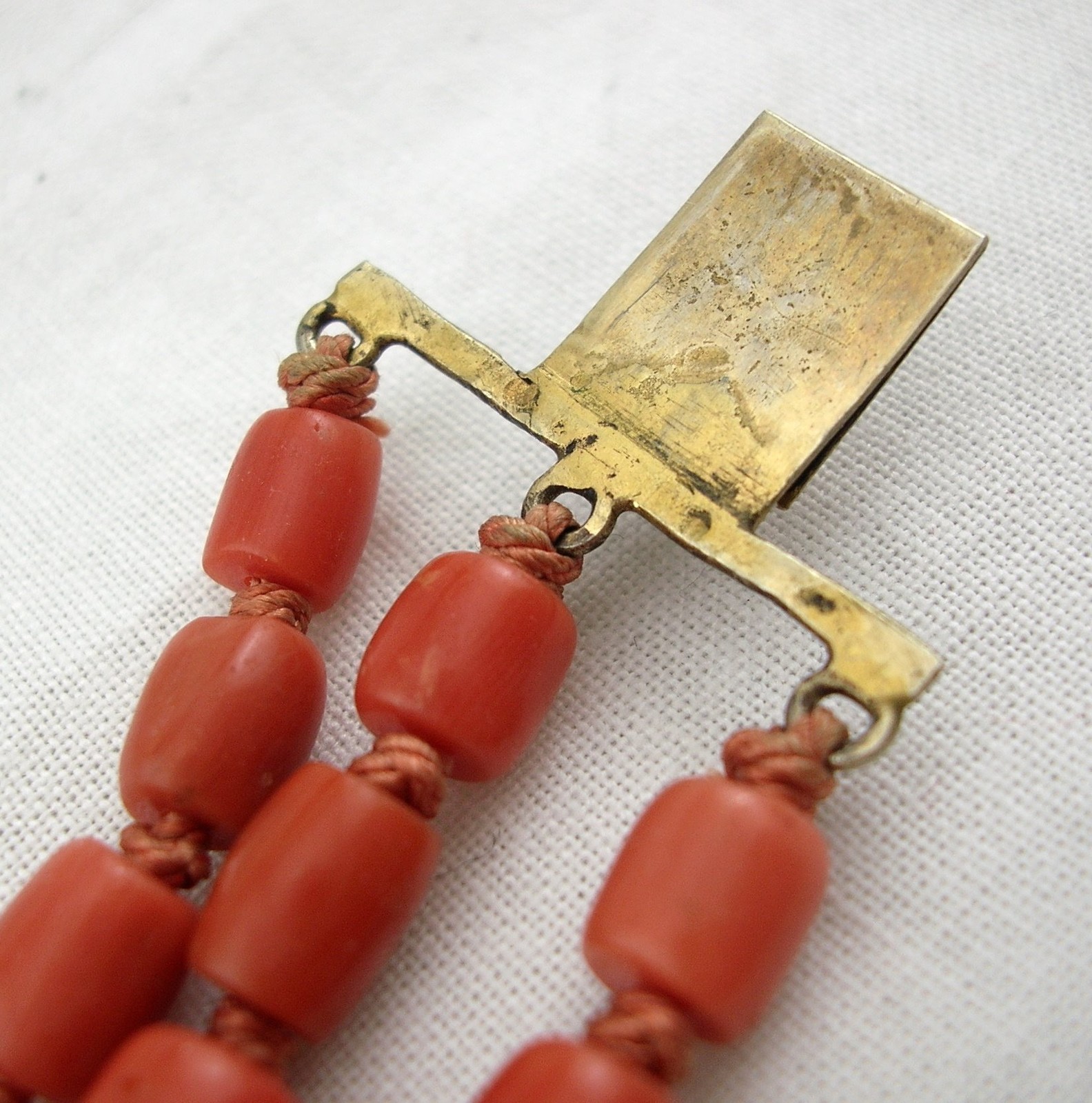 ANTIQUE TIBETAN TURQUOISE RED CORAL AND SILVER BRACELET 19 cm