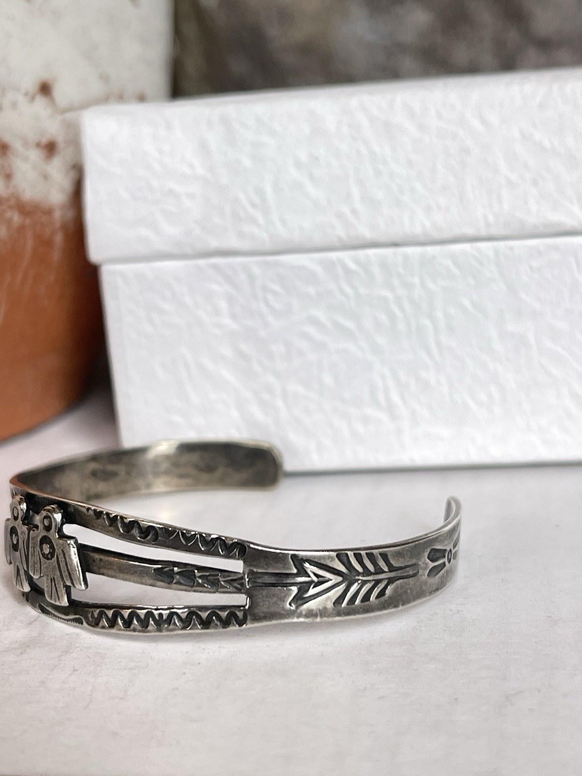 FRED HARVEY ERA Navajo THUNDERBIRD Sterling silver Cuff Bracelet Southwest Small