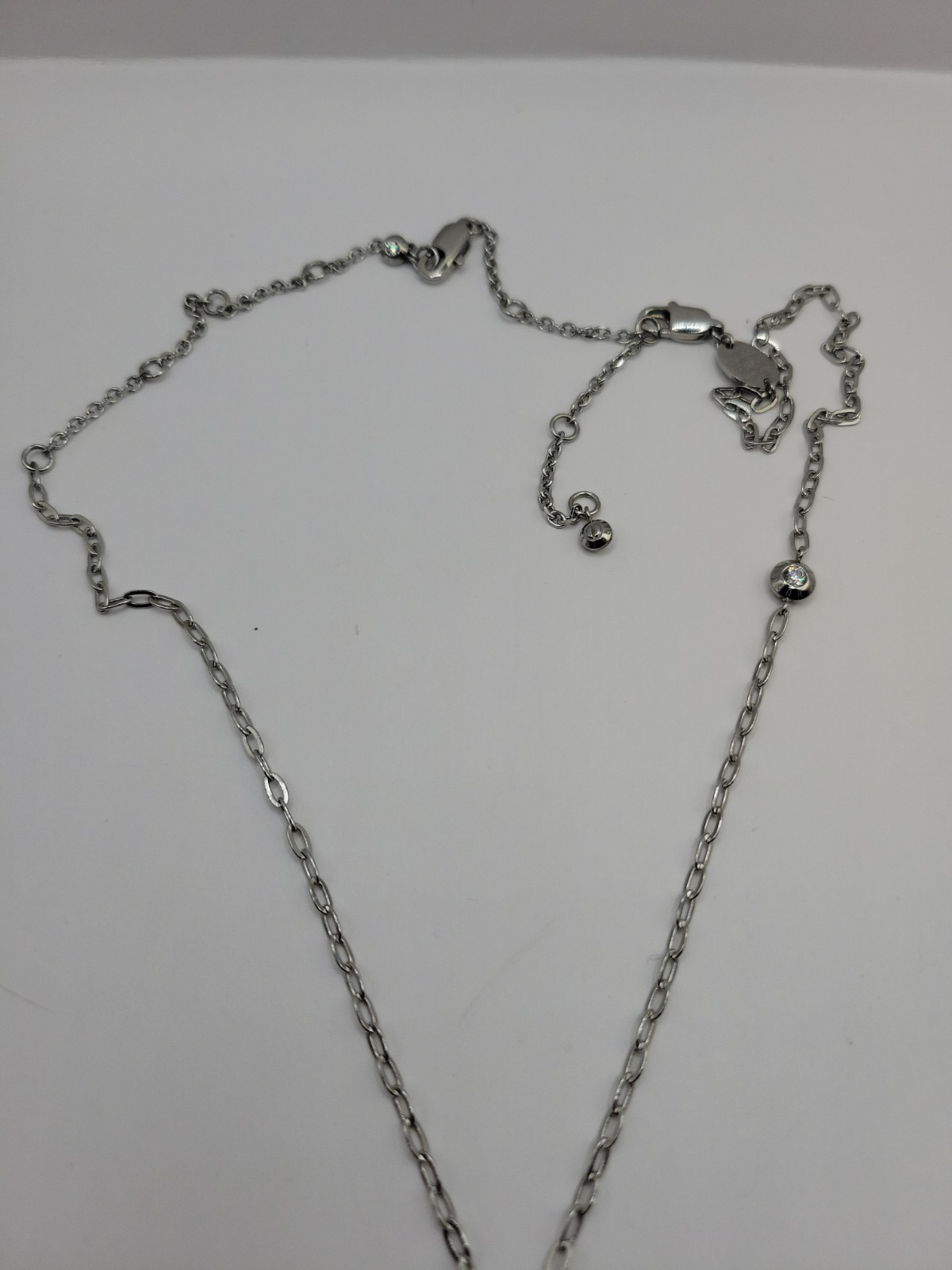Henri Bendel Influencer Logo Pendant Necklace Siver Tone Multi Adjustable