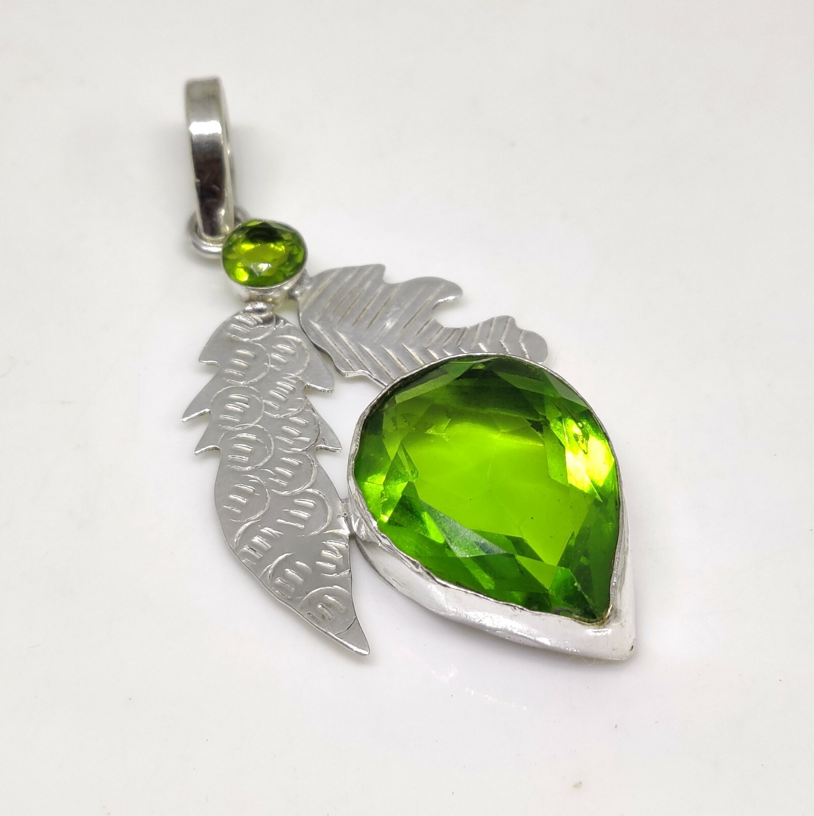 Simulated Peridot Faceted Pear Cut Leaf Design Fashion Jewelry Pendant 2.5″