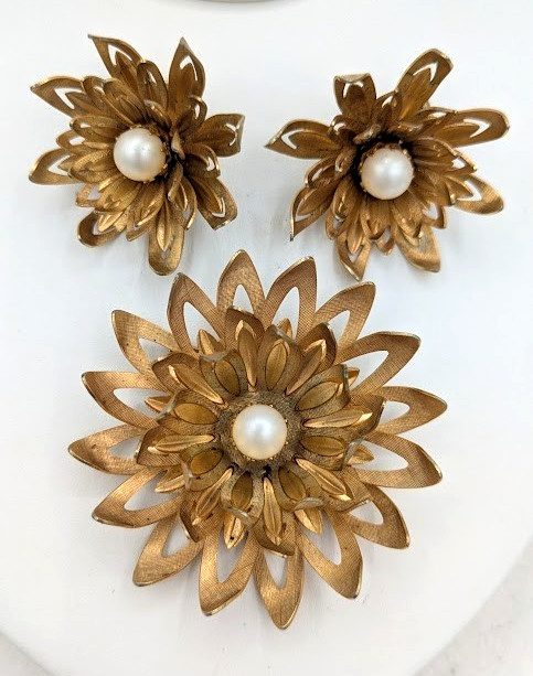 Vintage Flower Brooch Earrings Set EMMONS Gold Tone Faux Pearl Statement