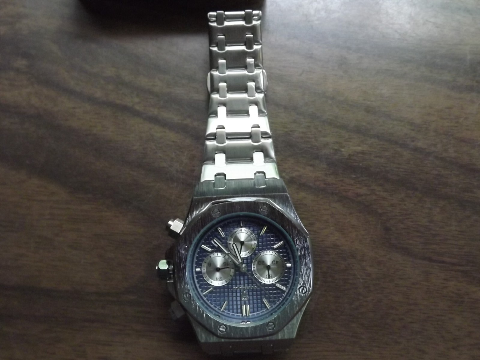 Poedagar Men’s Wrist Watch New in Box