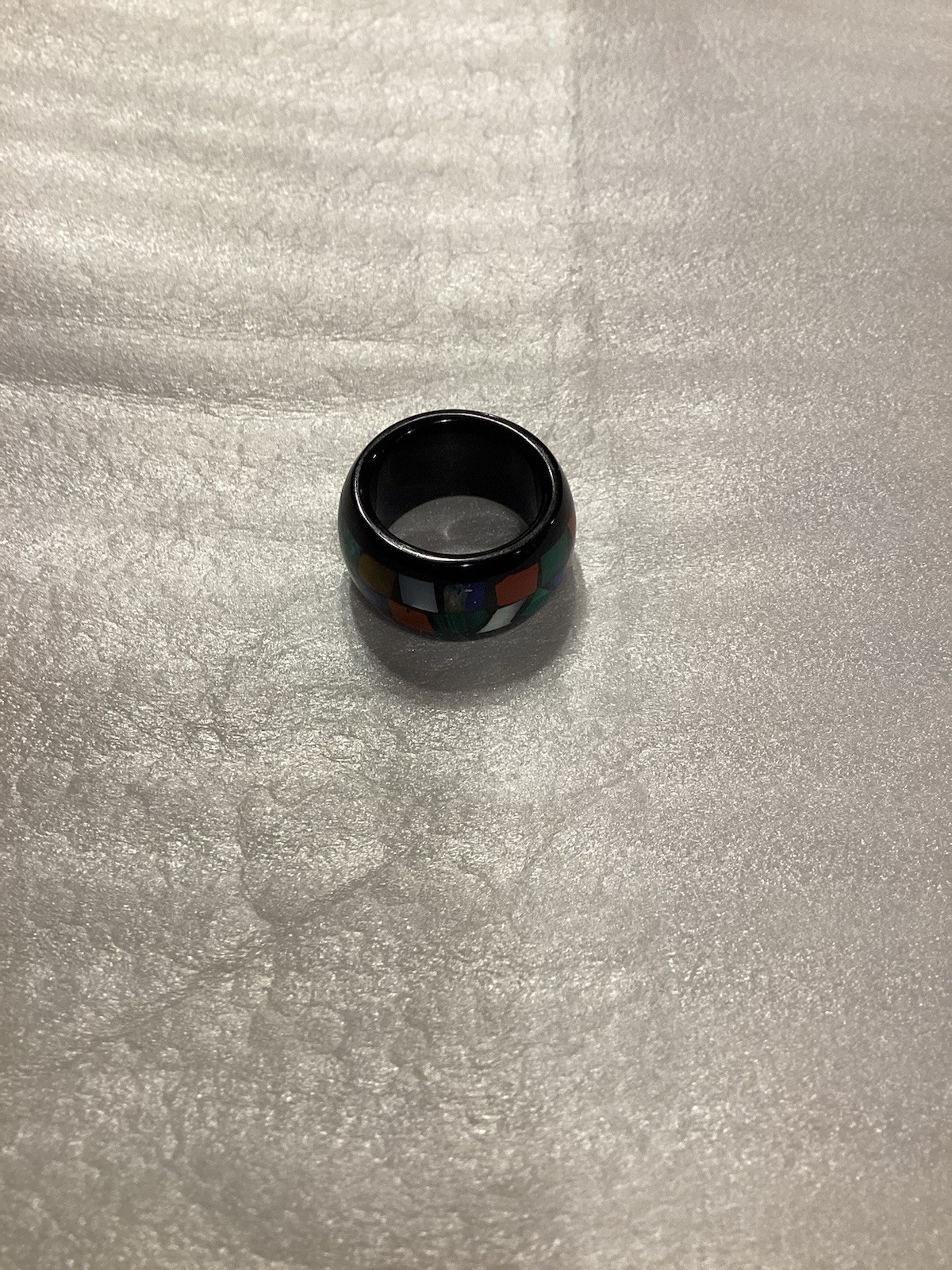 Black Resin Plastic Ring Inlaid With Multi Gemstones Size 6 VGC