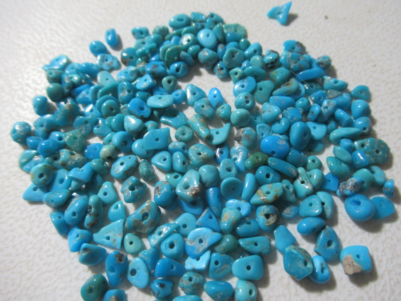 SLEEPING BEAUTY TURQUOISE DRILLED NUGGETS 1/2 OZ 3mm X 2mm to 7mm X 4mm #547