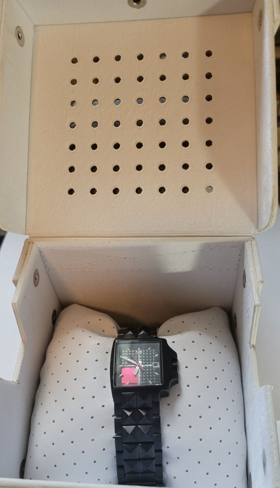 Womens Desiel Watch, NEW with Paper and original Box (Tech. Design)