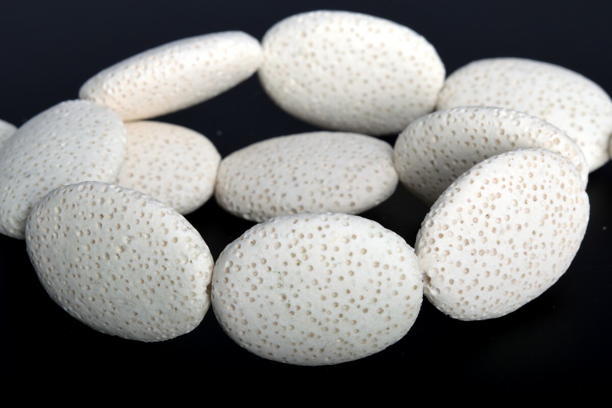 26x19MM White Volcanic Lava Flat Oval Grade AAA Natural Loose Beads