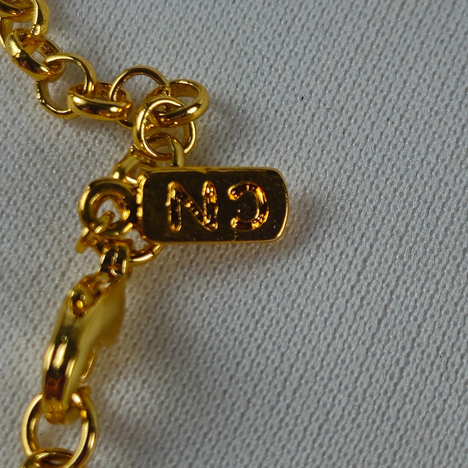 Gold Tone Cross Pendant Necklace Amber Gemstone Religious Christian 50g 18″ Vtg
