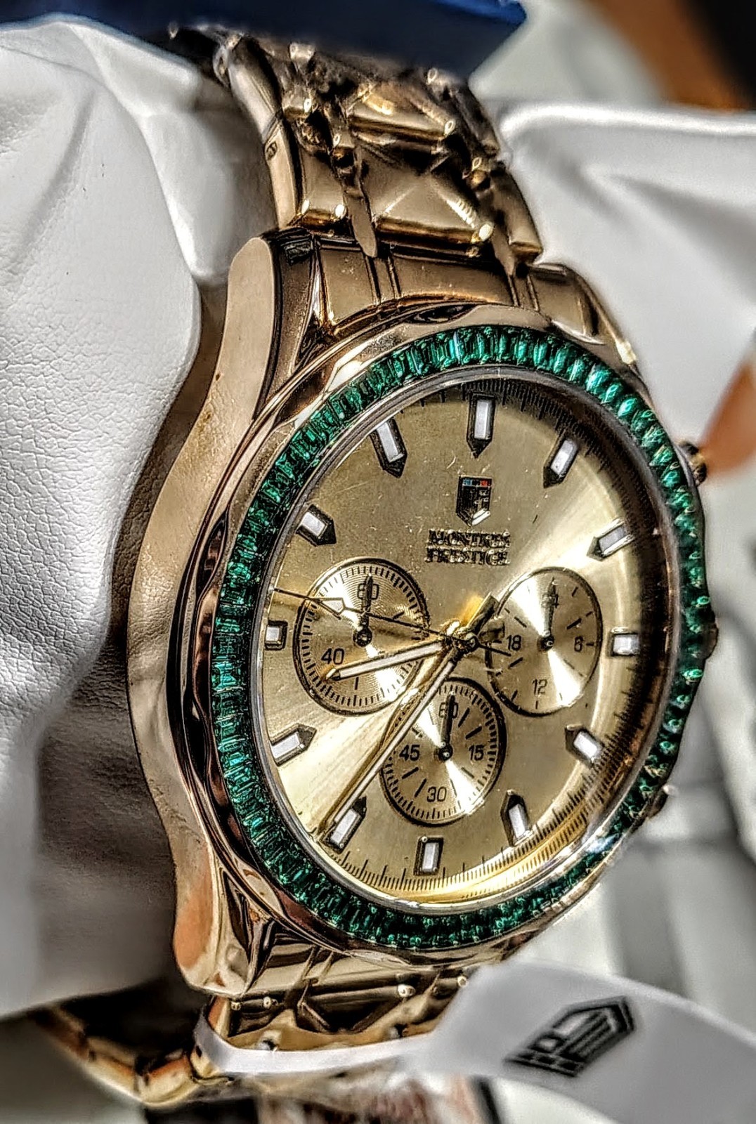 Montres Prestige by Invicta MPW-0340 45mm Gold Dial Green Bezel Crystal New