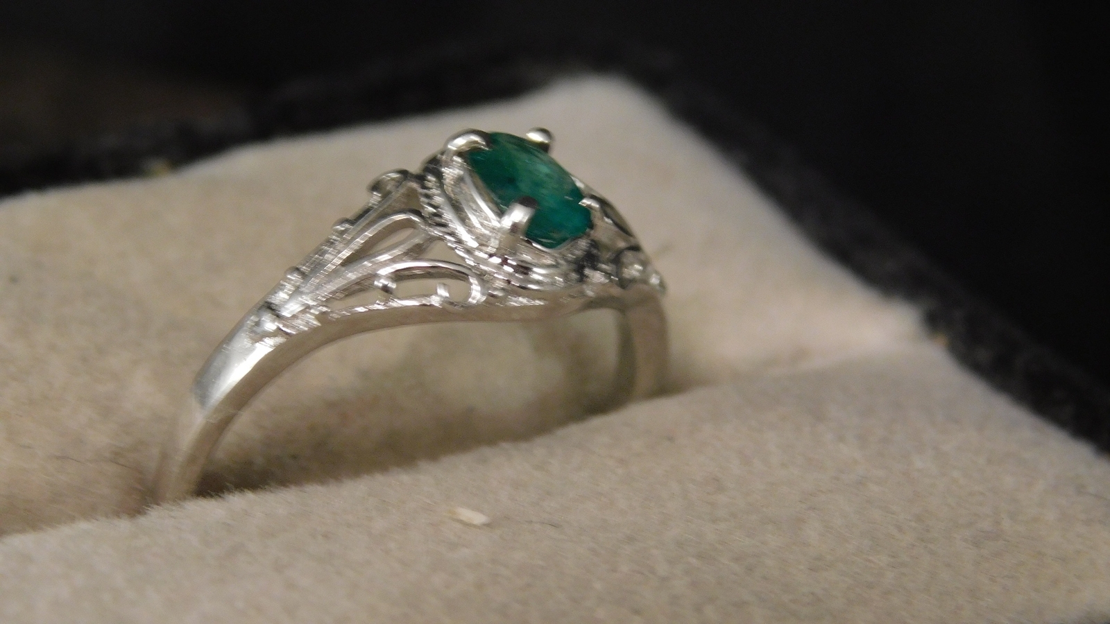 0.31 ct. Oval Columbian Emerald Ring 1920’s Style Sterling Silver