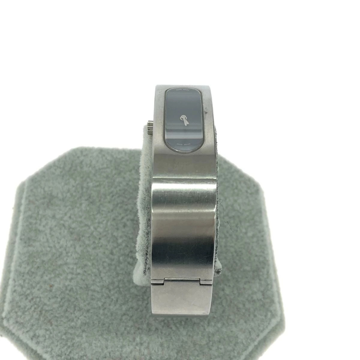 GUCCI 2400S Quartz Watch Silver Rectangular Ladies Used