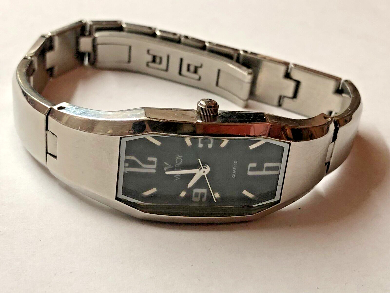 Viceroy Ladies Stainless Steel Quartz Watch 47188 – Used Condition.