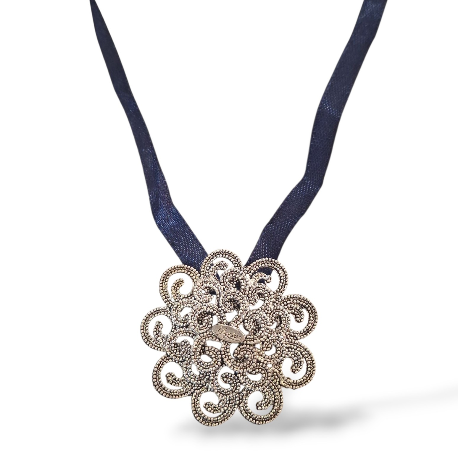 Women’s Flower Pendant Necklace Sardinian Crafts Silver Satin Fabric