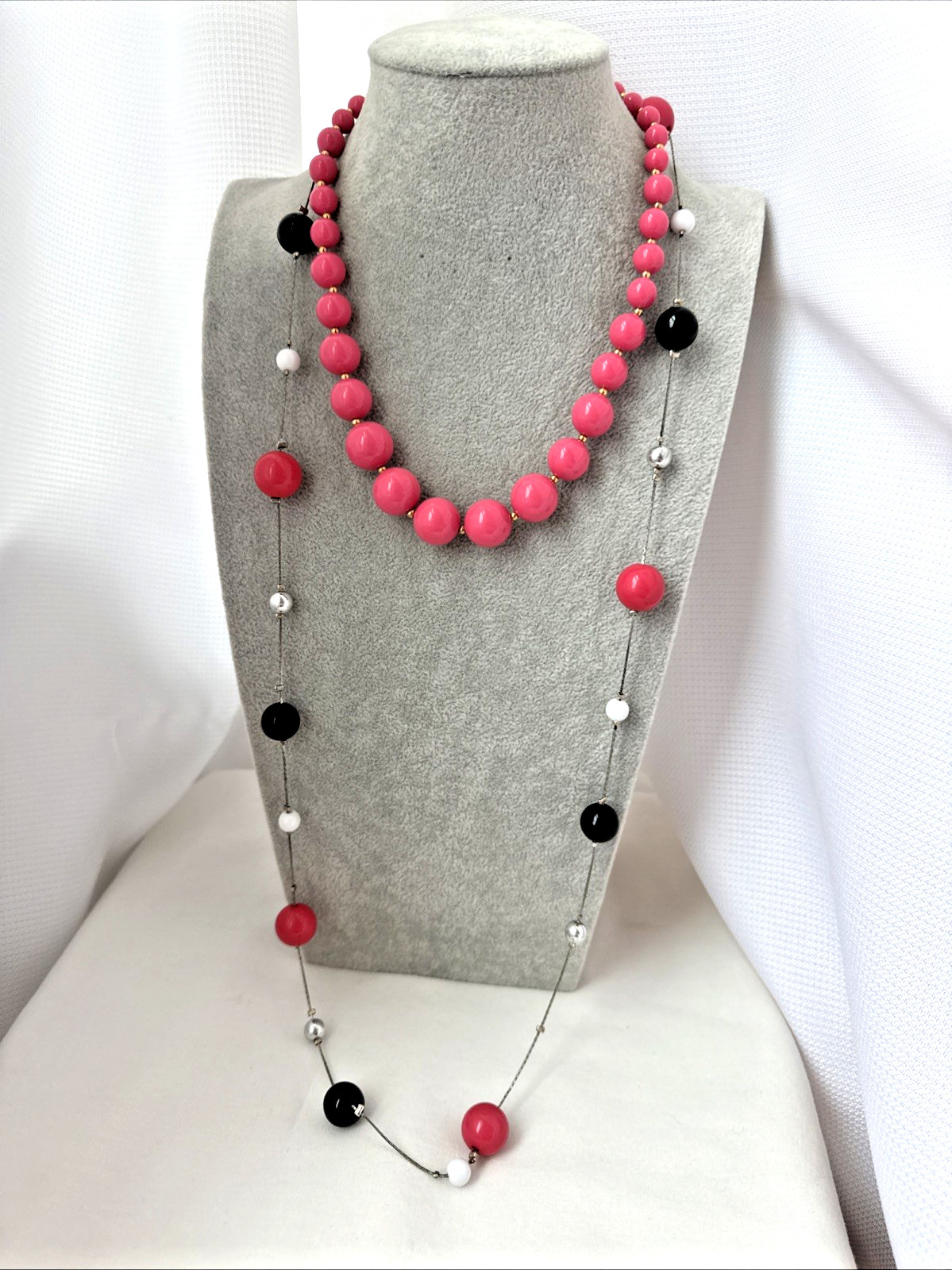 2 Necklaces LOT Girly long bead Y2K 1990s 2000s Silver gold Jewelry pink costume