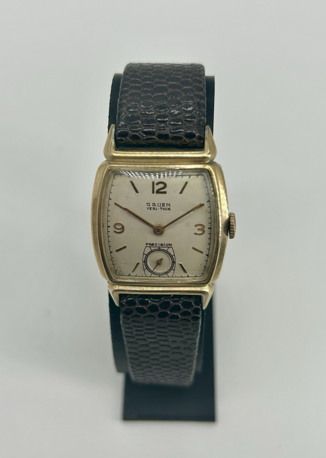 Vintage 1941 Gruen Veri-Thin Precision 17J Gold Filled Manual Wind Watch Running